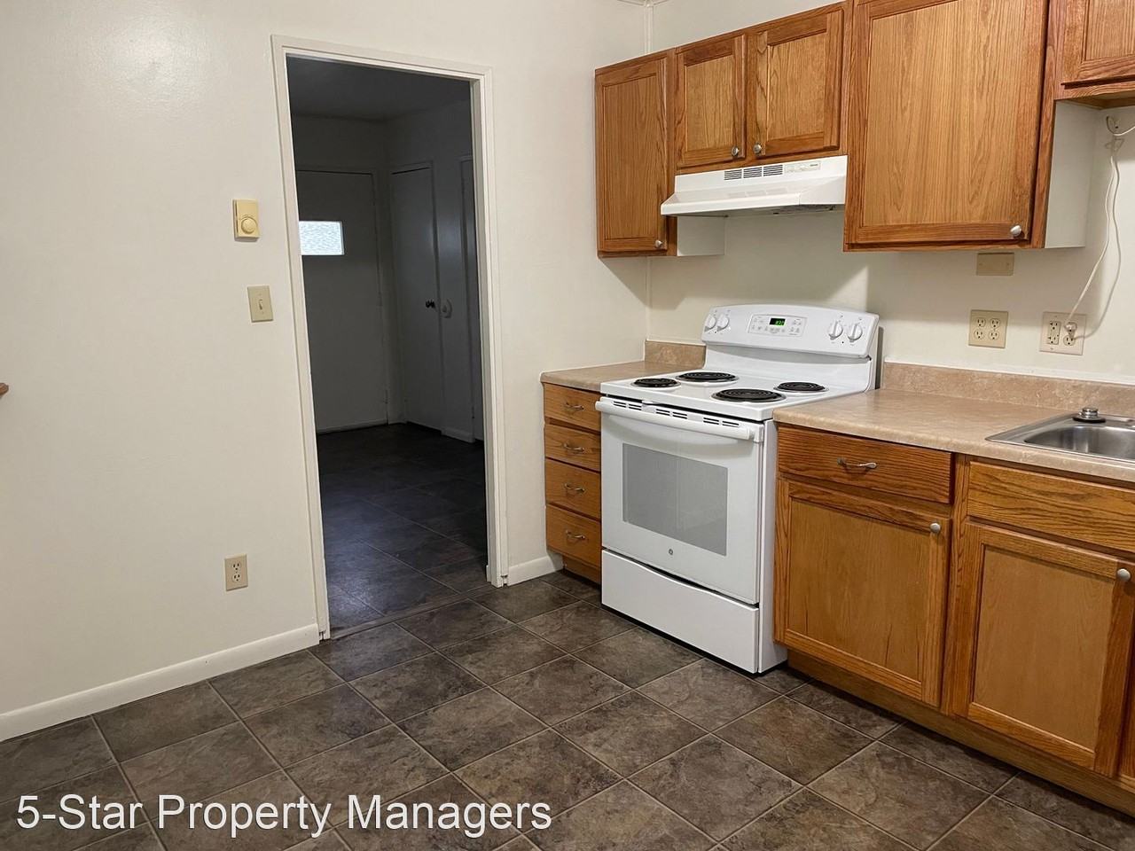 1633 Fulton St - Photo 2 of 17