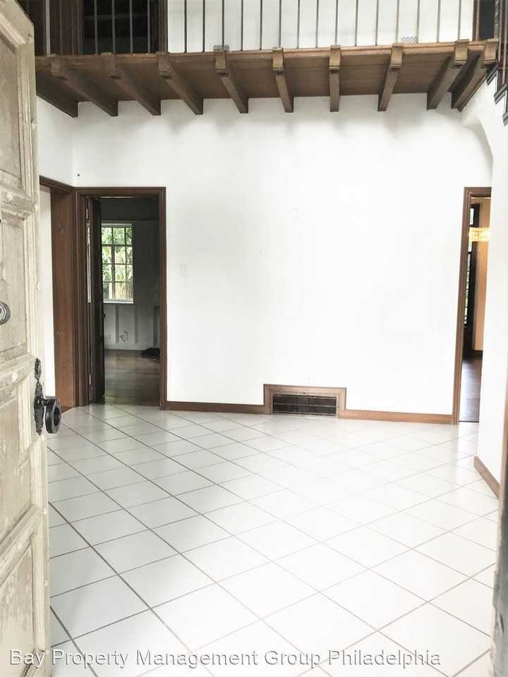 30 Berwick Rd - Photo 3 of 41