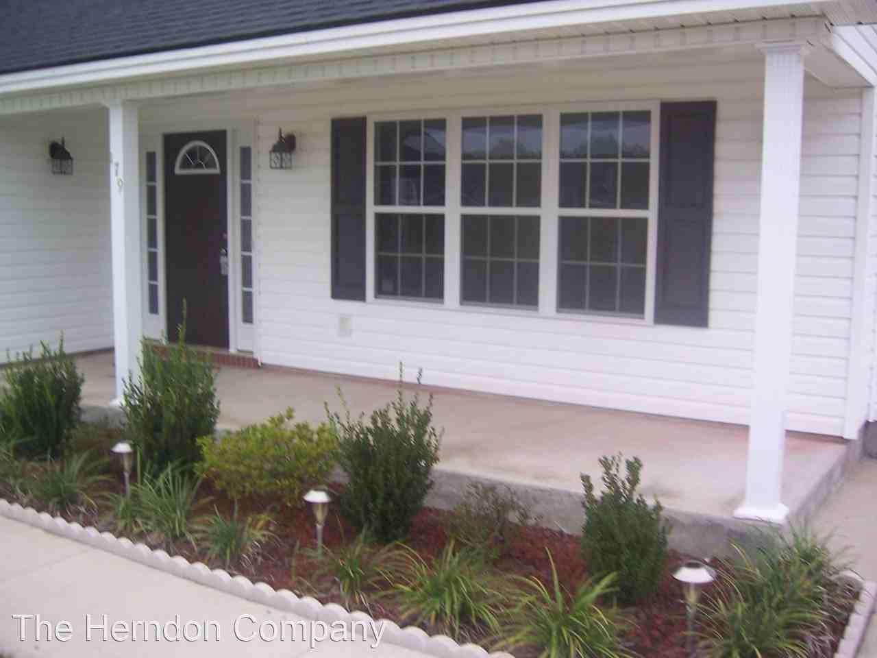 179 Oak St - Photo 2 of 17