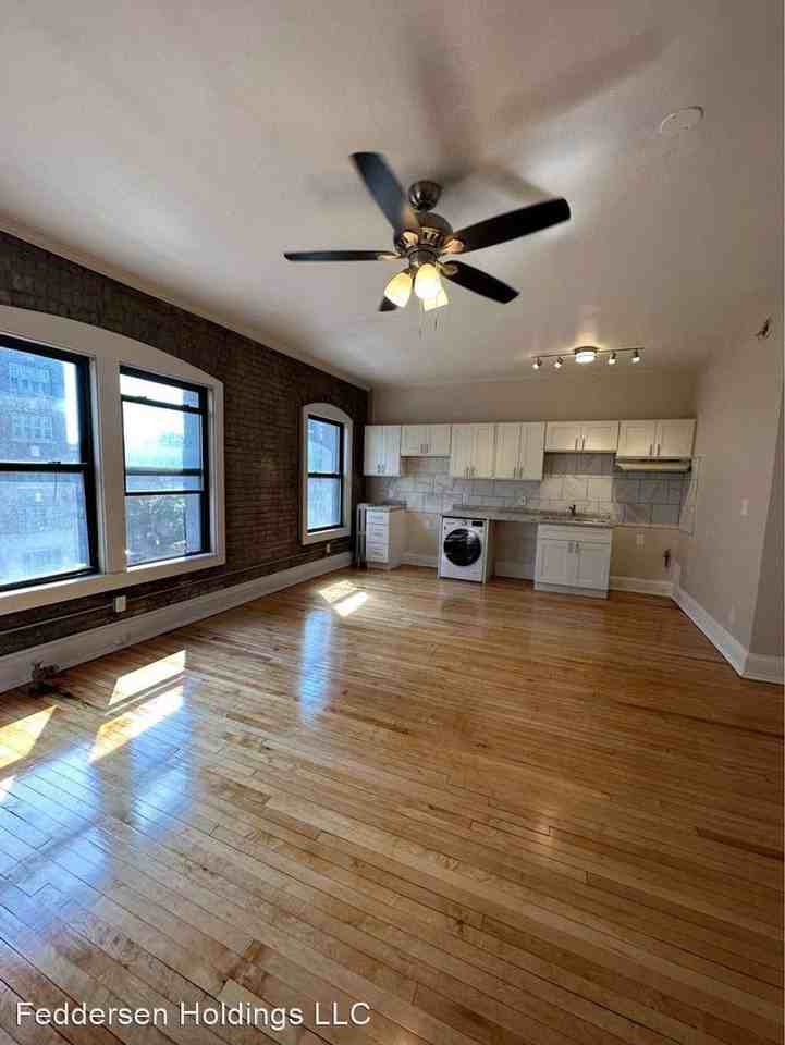 306 Oak Grove Street - Photo 2 of 5