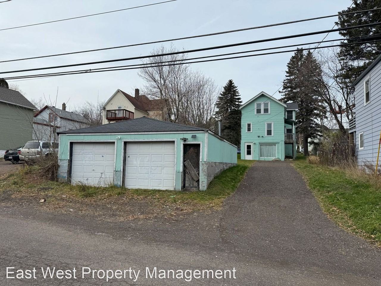 224 E 5th St - Photo 3 of 19