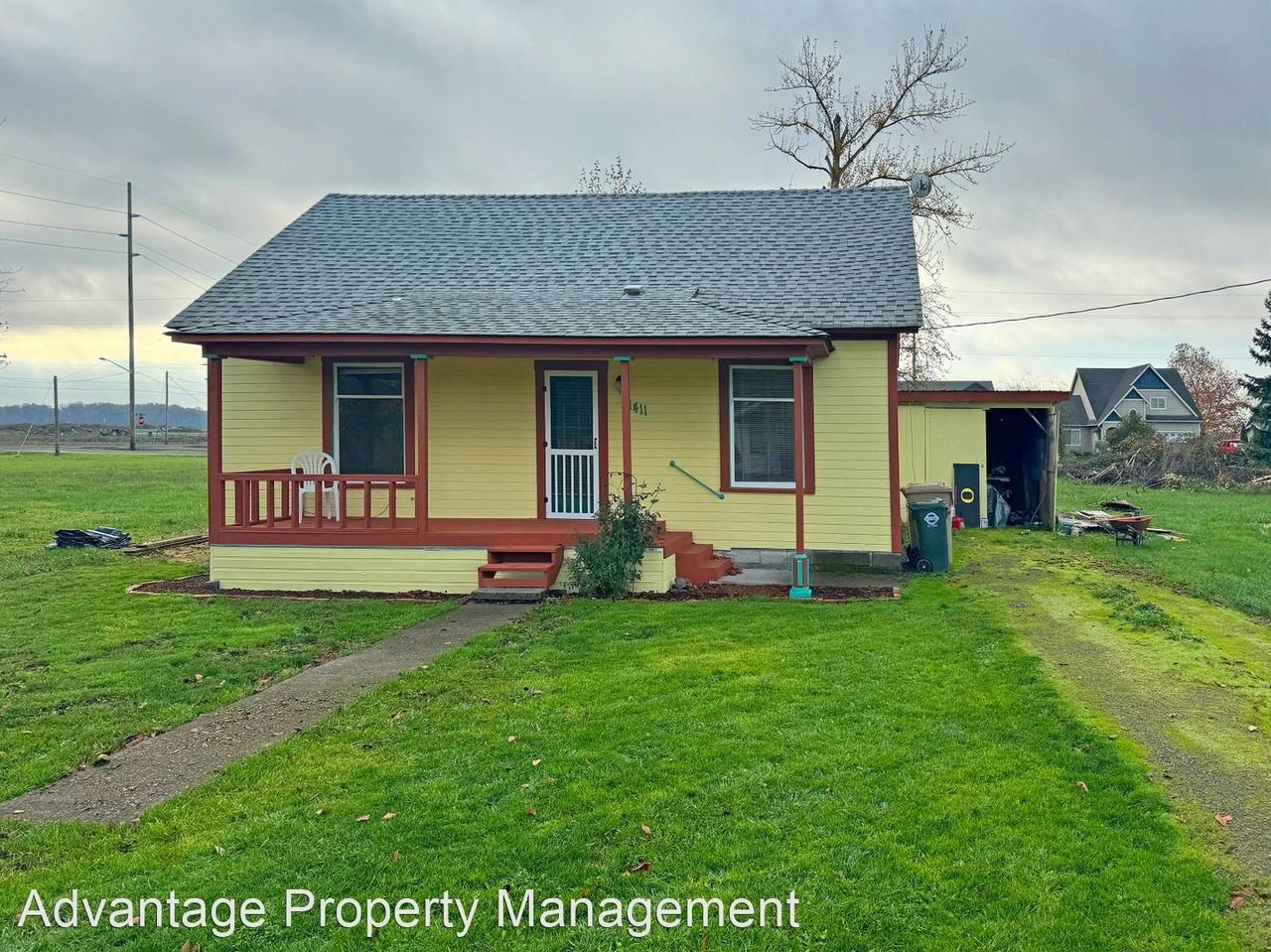 1411 W 4th St - Photo 2 of 13