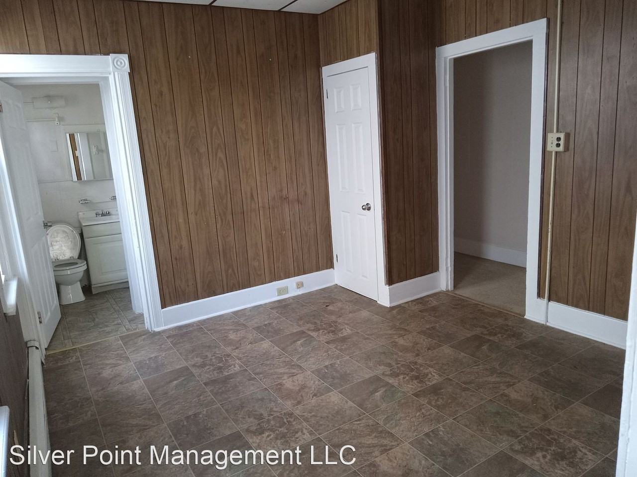 192 Irving Ave. - Photo 3 of 27