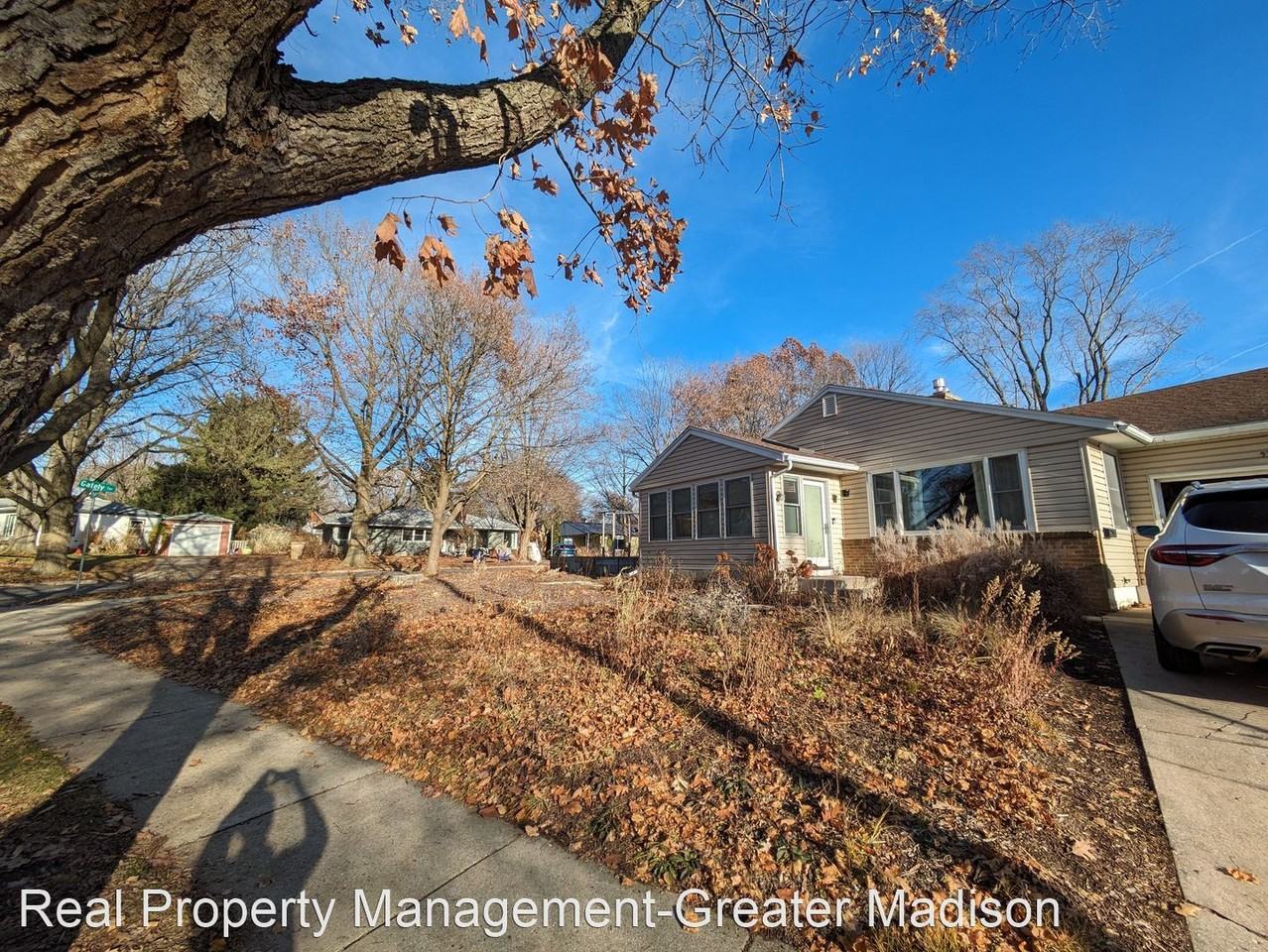 535 S Owen Dr - Photo 2 of 13