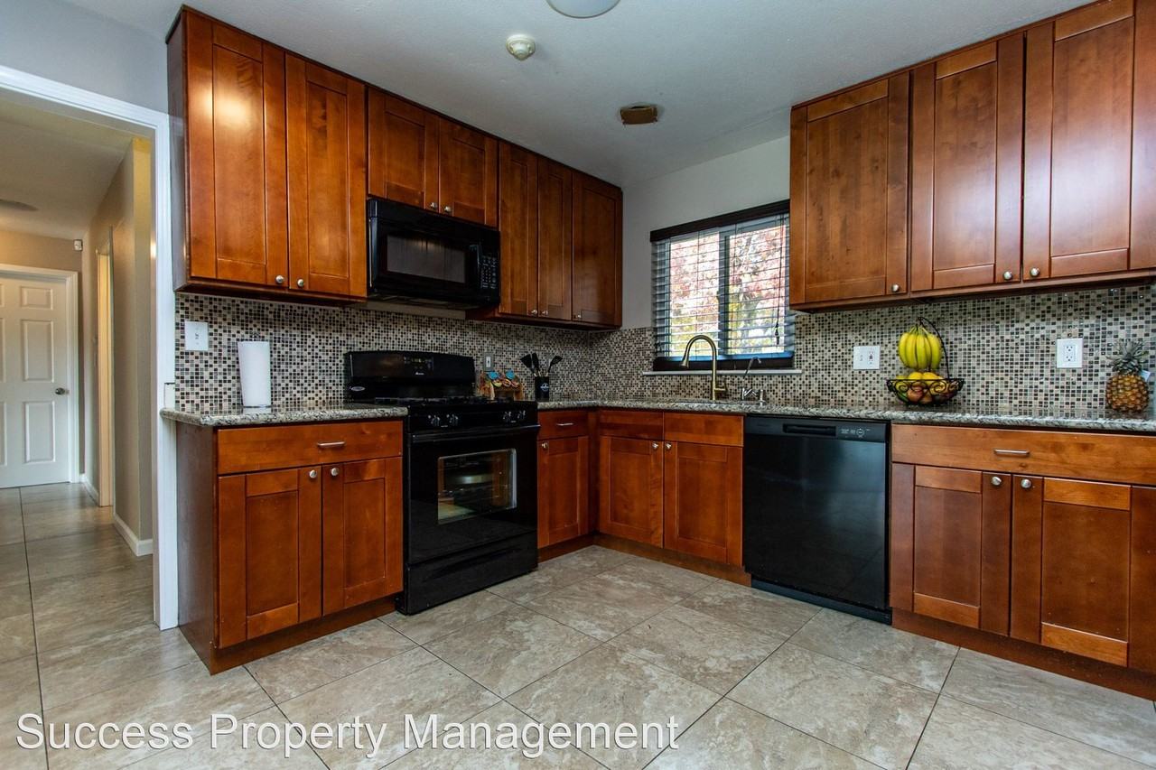 1618 W Orangeburg Ave - Photo 3 of 15