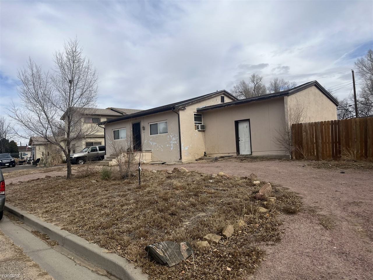 2602 Lambert Ave - Photo 2 of 8