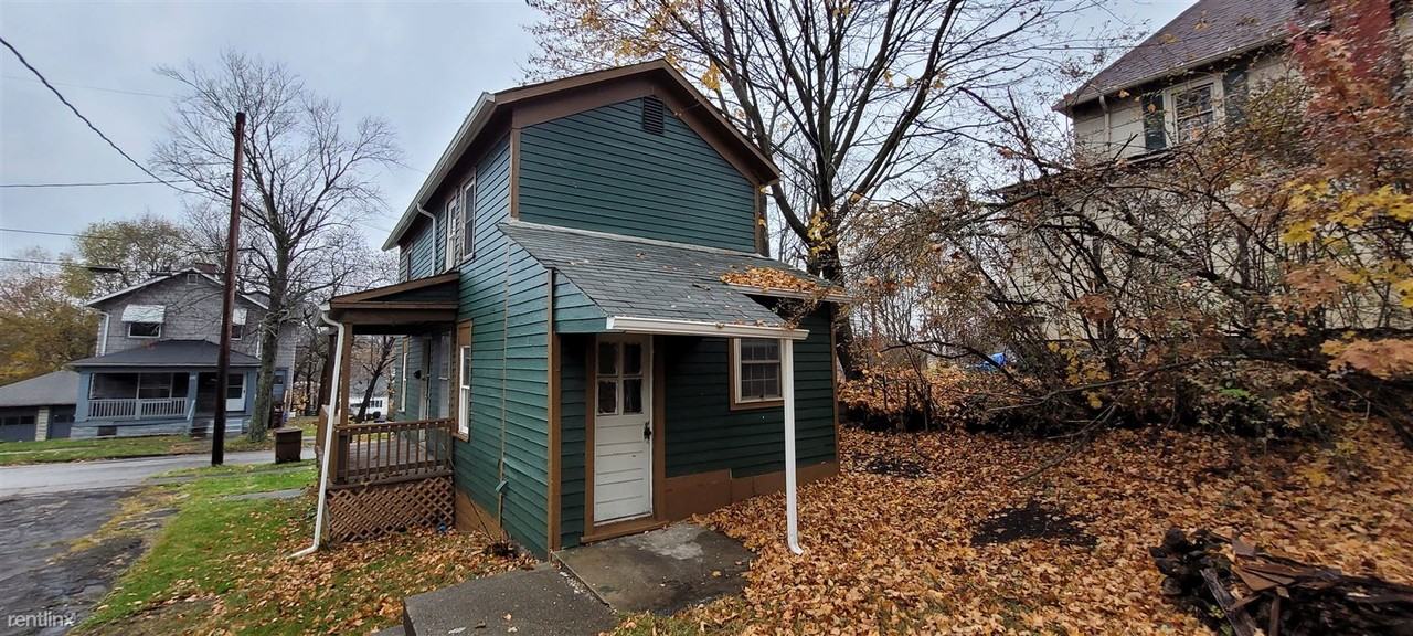 240 2nd Ave - Photo 2 of 15