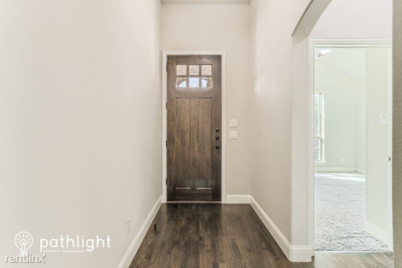 401 Winehart St - Photo 2 of 24