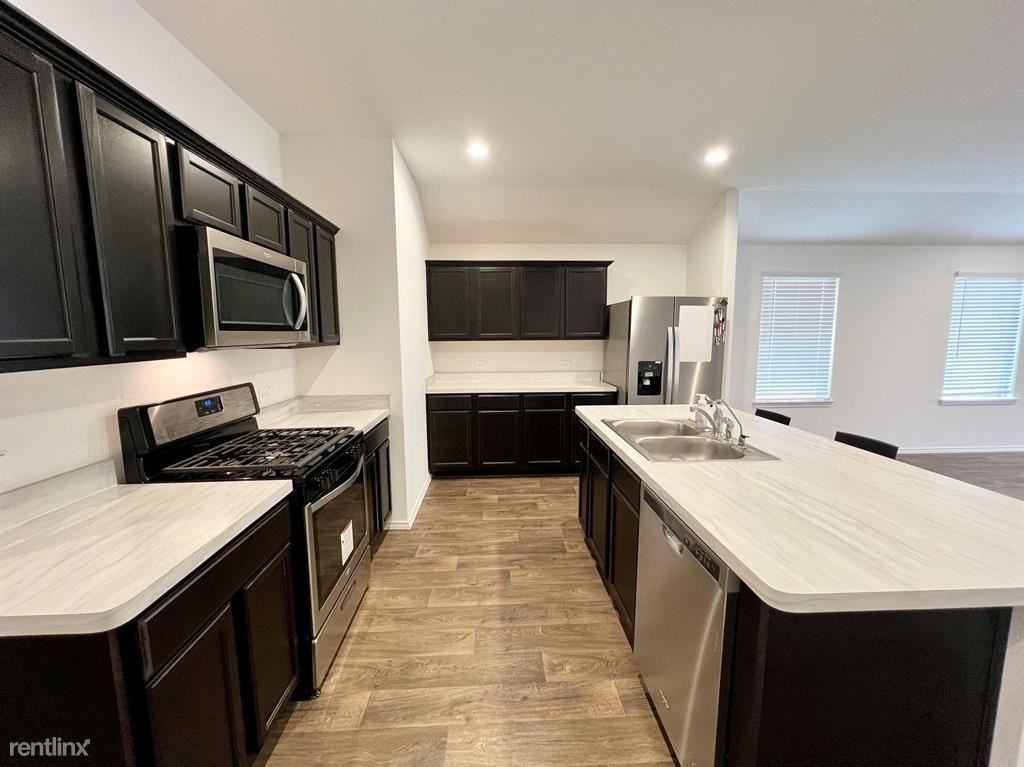 21407 Flowering Garden Ln - Photo 2 of 14