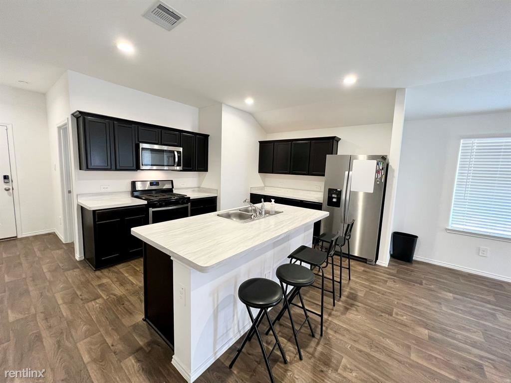 21407 Flowering Garden Ln - Photo 3 of 14