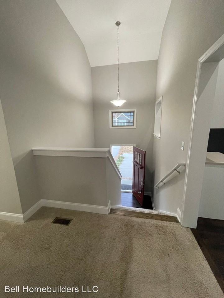 7411 Pfizer Dr - Photo 2 of 27