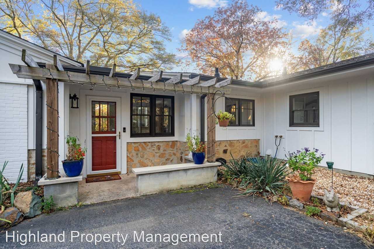 2408 Indian Trl - Photo 3 of 48