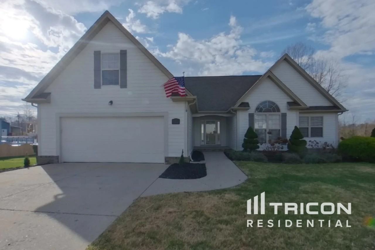 203 Stephen St - Photo 2 of 21