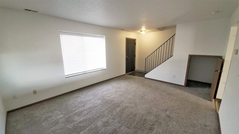 412 N 18th Ave - Photo 4 of 23