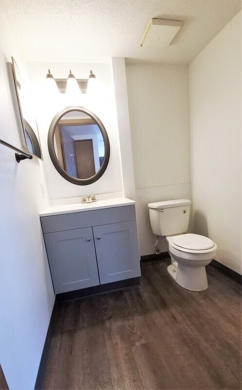 412 N 18th Ave - Photo 7 of 23