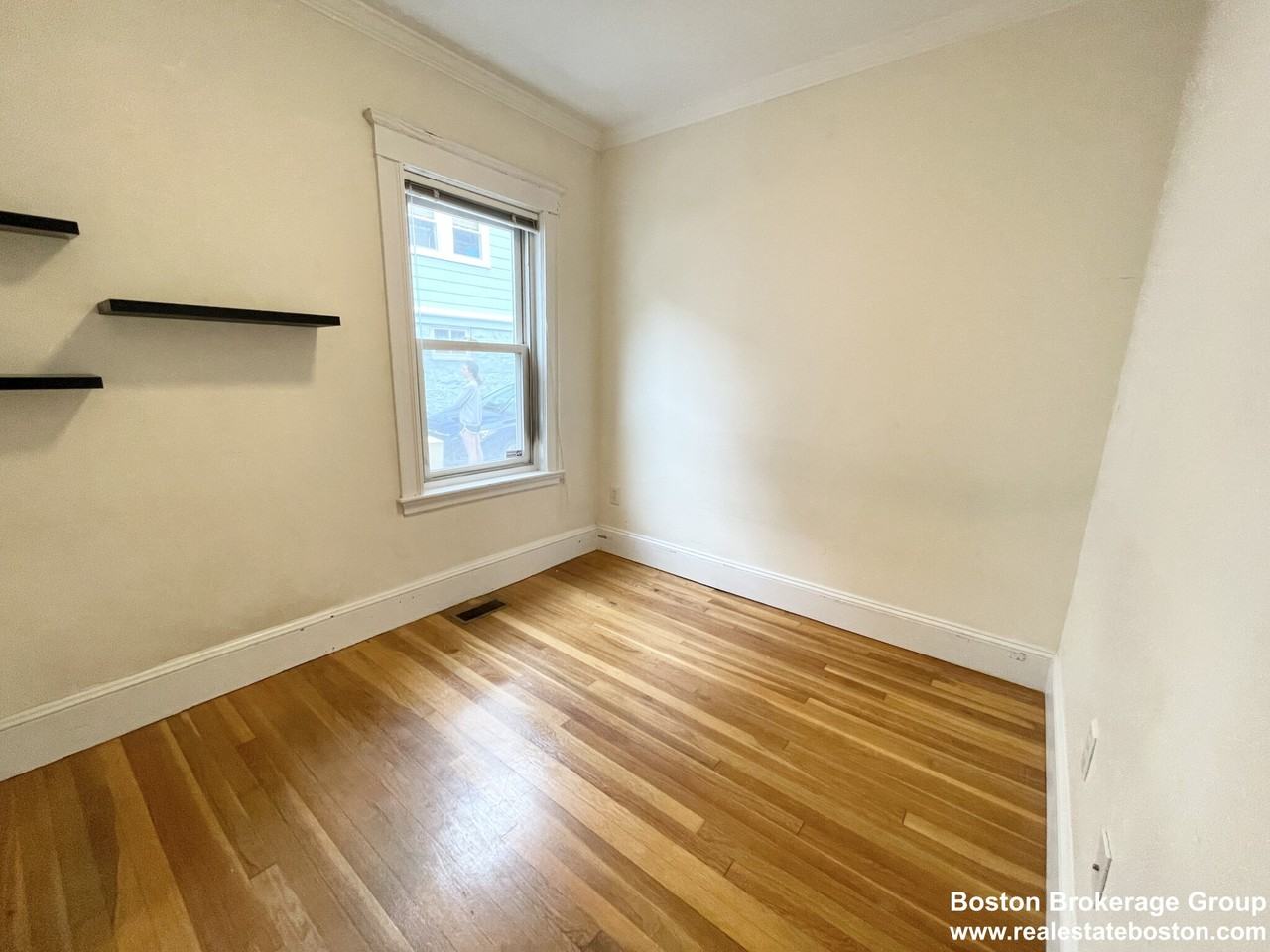 15 Sunset St #1 - Photo 3 of 8