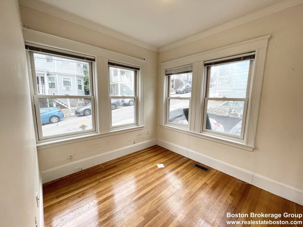 15 Sunset St #1 - Photo 4 of 8