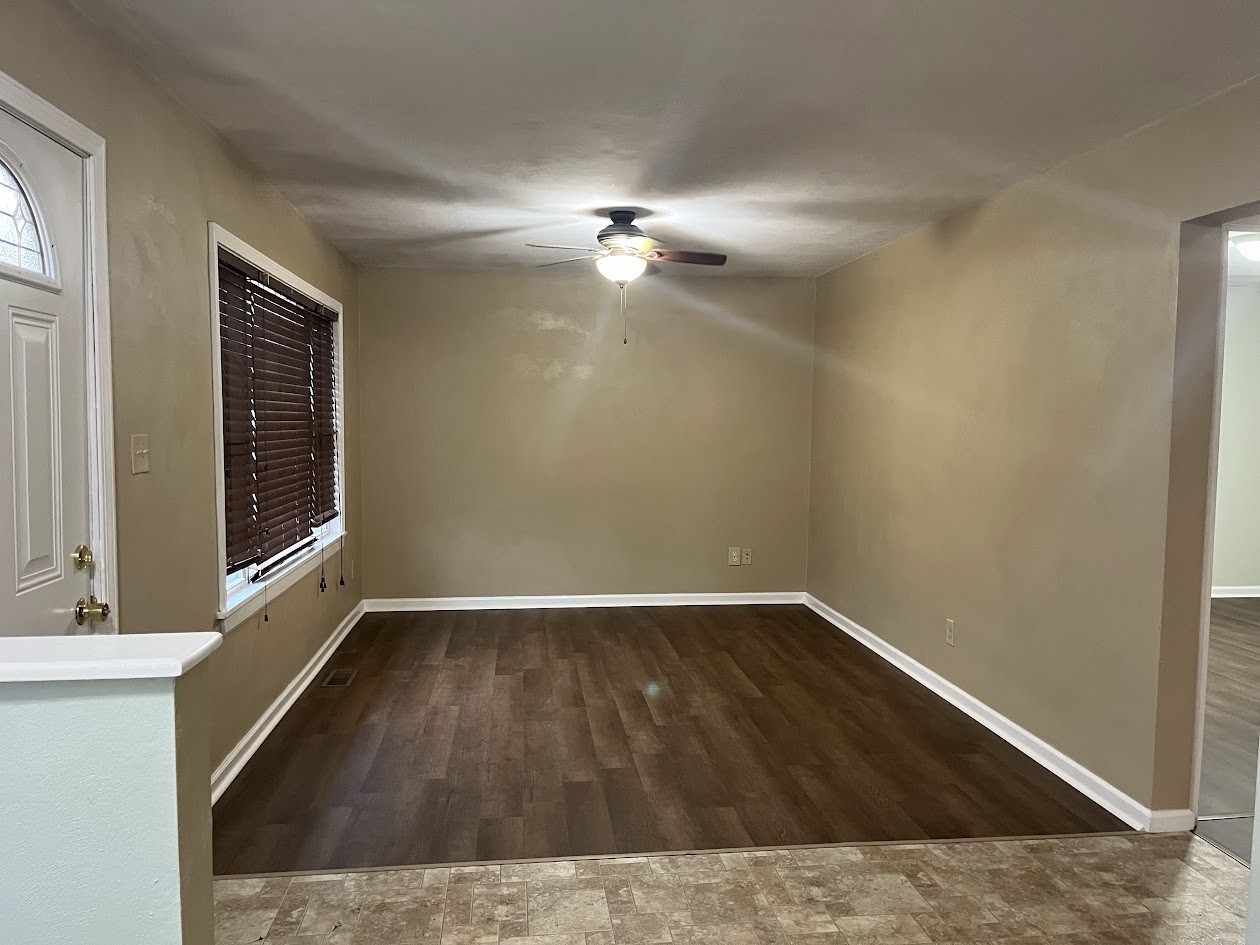 703 E 5th St - Photo 2 of 12