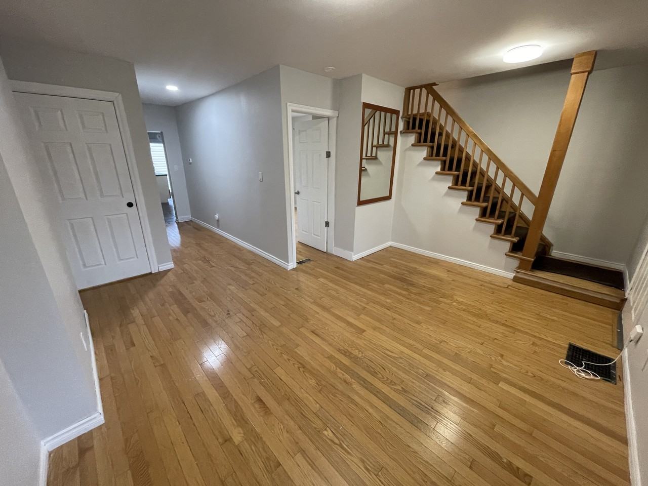 396 Mcewan Ave - Photo 2 of 39