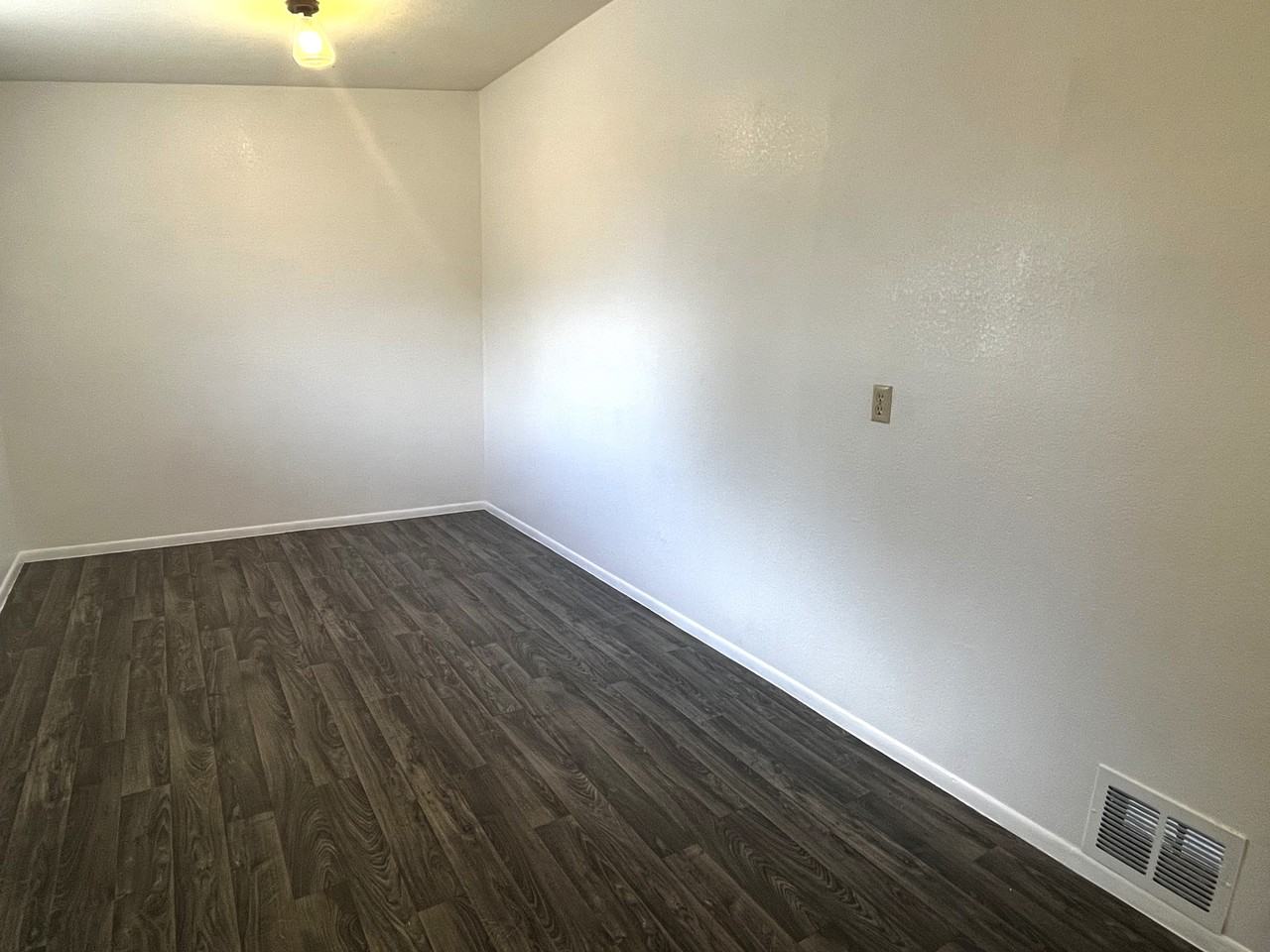 7960 N Patrick Henry Pl - Photo 2 of 36