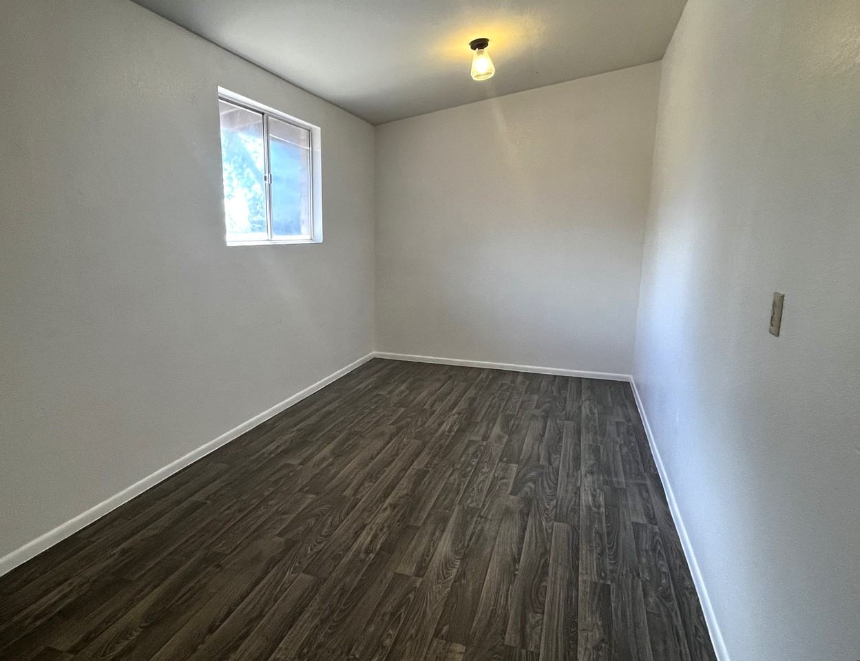 7960 N Patrick Henry Pl - Photo 3 of 36