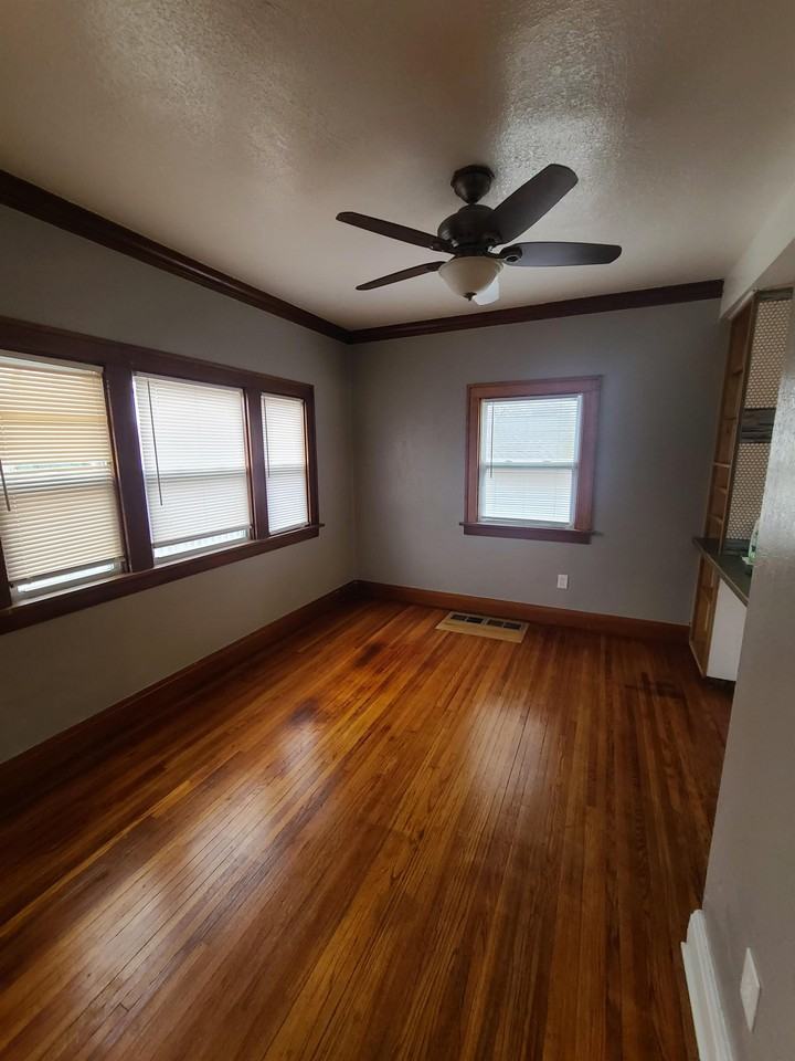 122 Williston Ave #1 - Photo 5 of 14