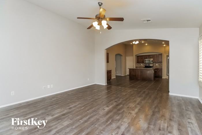 4110 S 103rd Ln - Photo 3 of 15