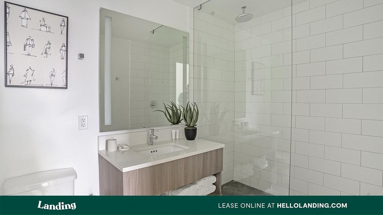 301 SW 1st Ave - Photo 5 of 50