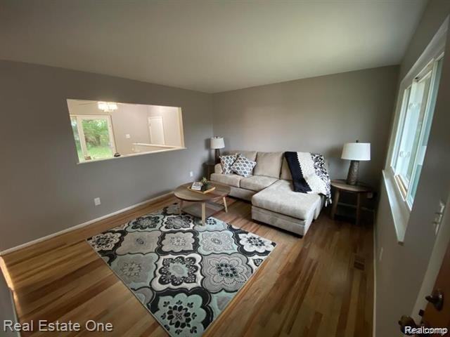 43237 Fortner Dr, Sterling Heights, MI 48313 3 Bedroom House for 1,800