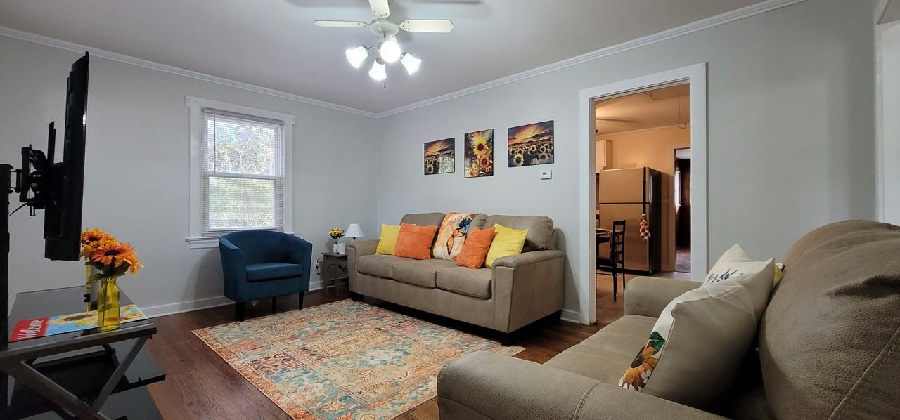 1506 West Washington Avenue - Photo 2 of 76
