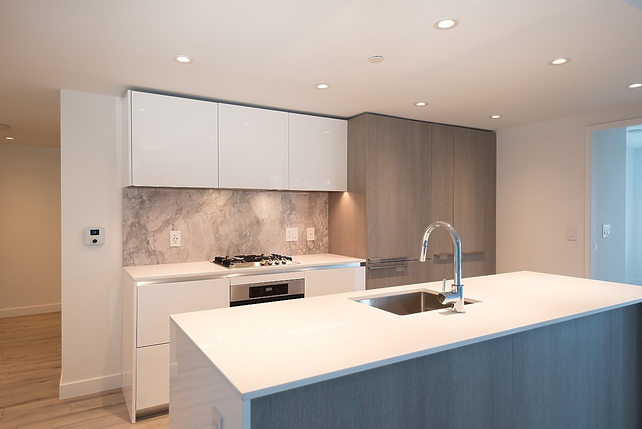 1107 Richards Street #412 - Photo 5 of 20