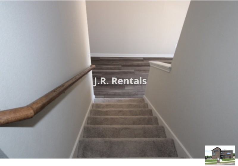 2206 Mustard Ct - Photo 3 of 24