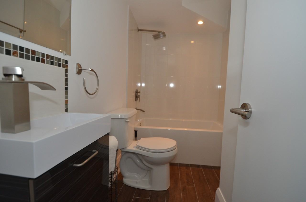 132 Dewhurst Boulevard - Photo 7 of 9