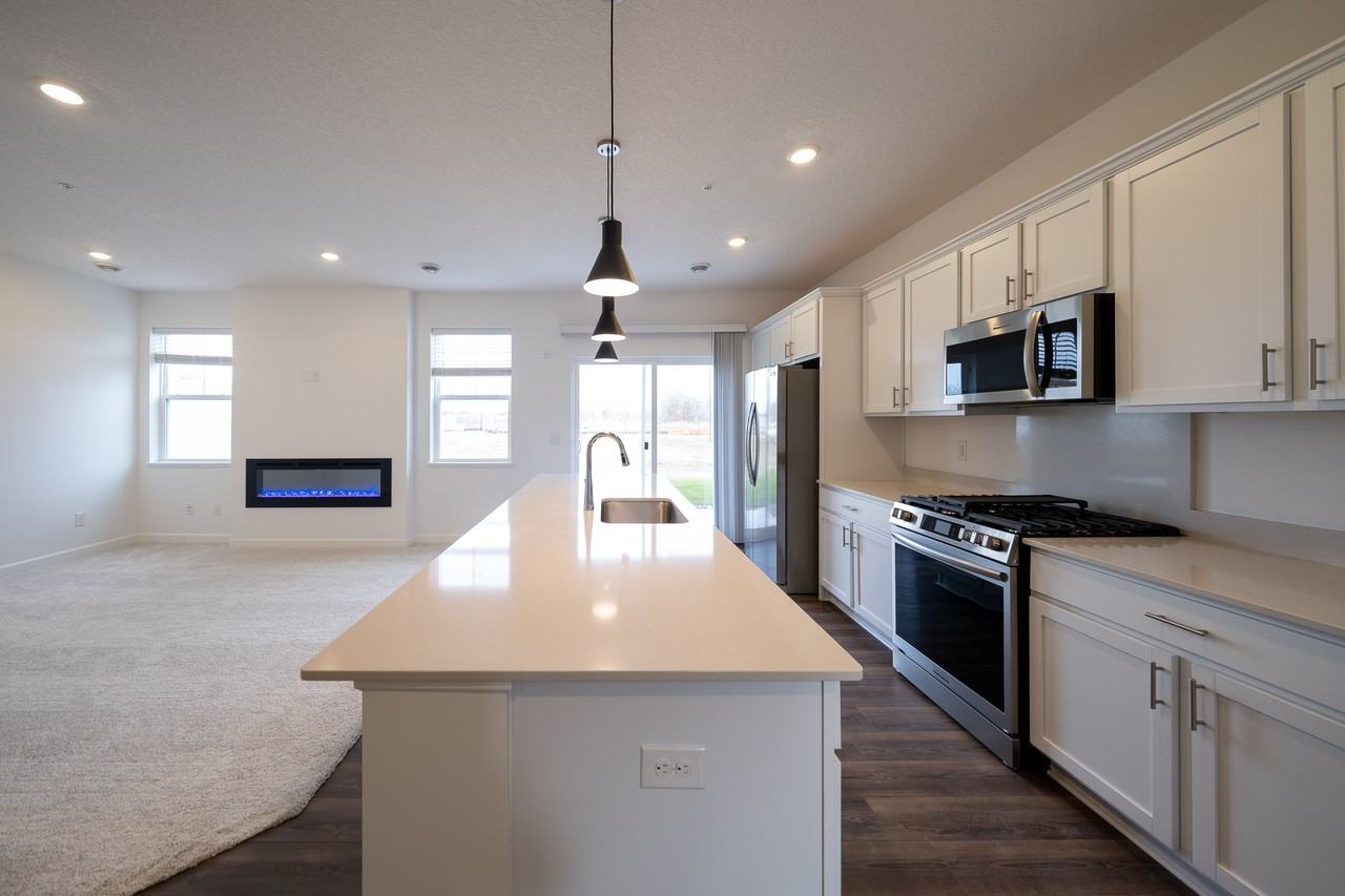 20053 62nd Pl #1 - Photo 2 of 26