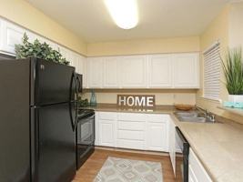 featured image of 2800 Willow Ave