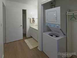 featured image of 2800 Willow Ave