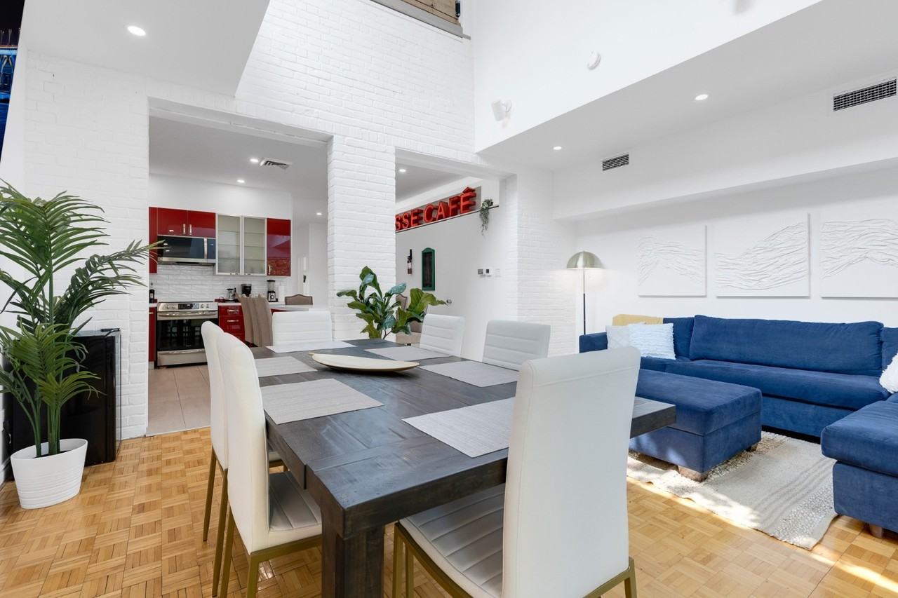 3475 Jeanne-Mance Street - Photo 3 of 20