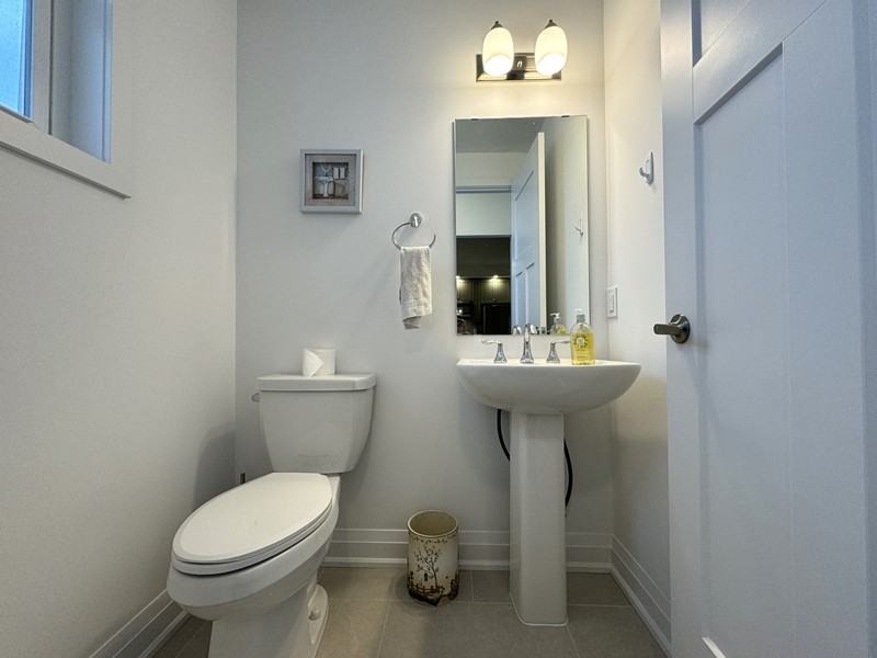 8 Danielle Crescent - Photo 3 of 39