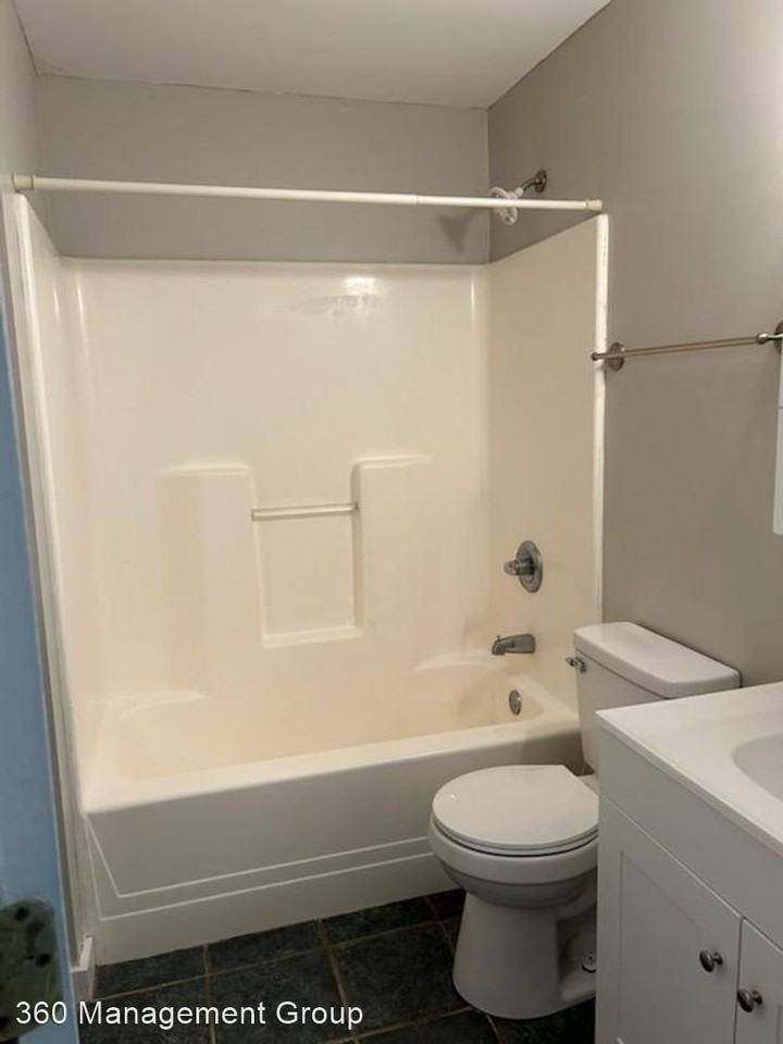 105 Burley Way - Photo 2 of 10