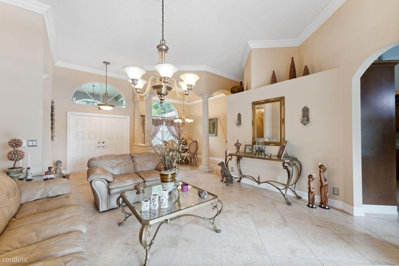 6420 Nw 41st St - Photo 2 of 22