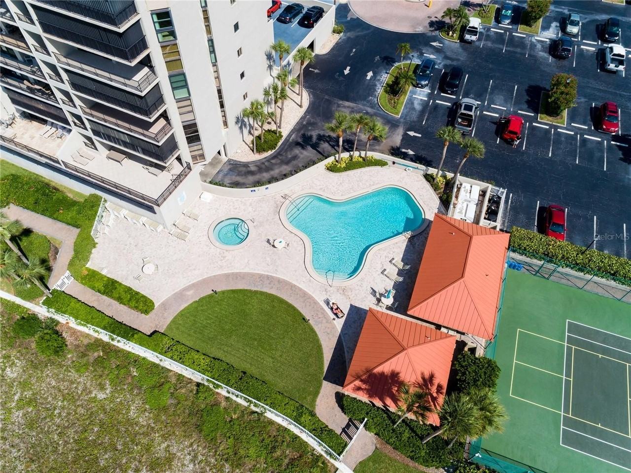 1290 Gulf Blvd #306 - Photo 3 of 45