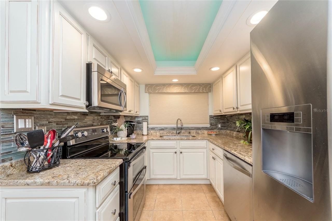 1290 Gulf Blvd #306 - Photo 7 of 45