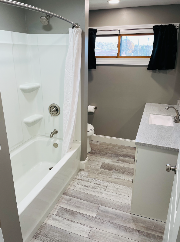 230 2nd St Se - Photo 3 of 4