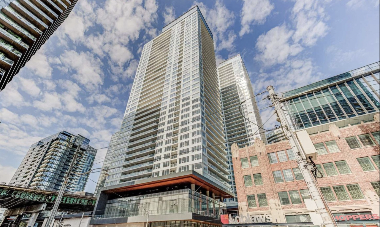 19 Bathurst Street #3110