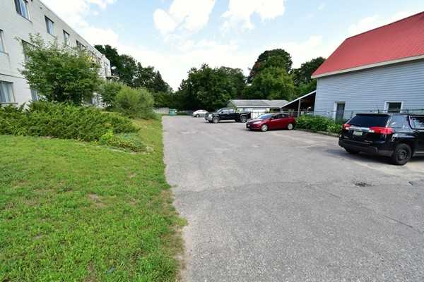 King St. Apartment - Photo 3 of 4