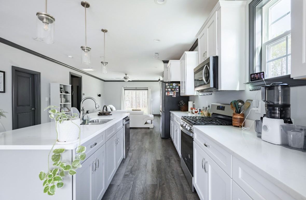 335 Glenn St #NA - Photo 2 of 17
