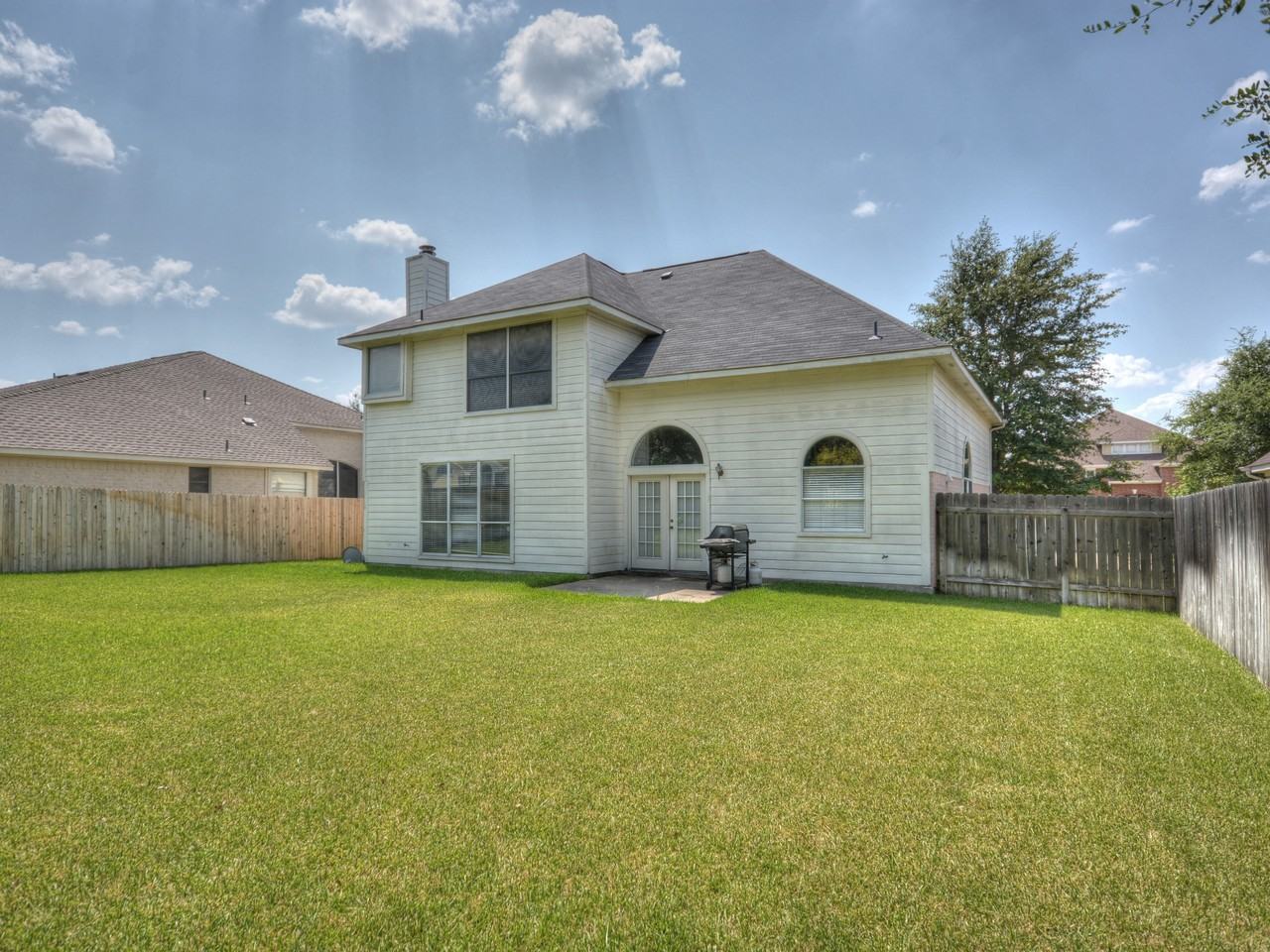 912 Indian Run Dr. - Photo 2 of 14