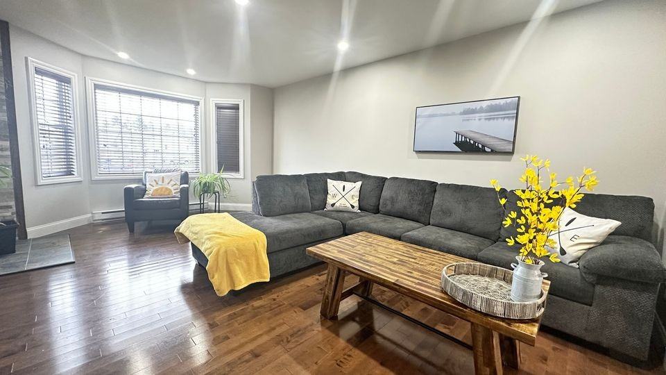 65 Rue Nugent #1 - Photo 2 of 18