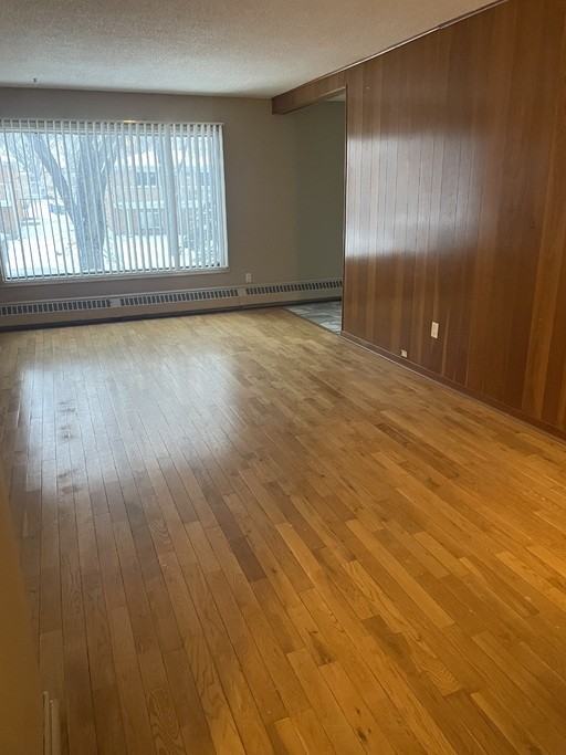 3920 Robinson St - Photo 2 of 13