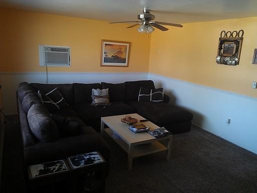 2047 S Cove Rd - Photo 2 of 11